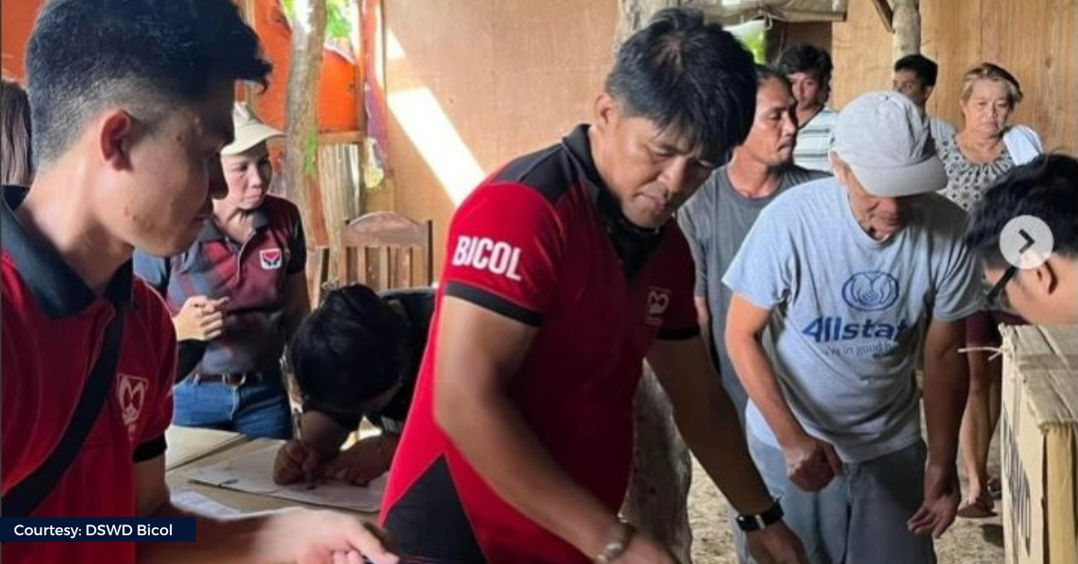 Mga residenteng nasunugan nitong araw ng Pasko sa Masbate, inabutan ng tulong ng DSWD Bicol